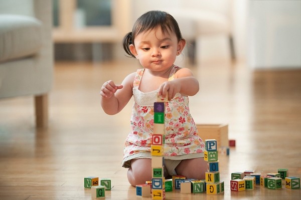 8 trò chơi mẹ có thể dạy bé học chữ từ sớm 1