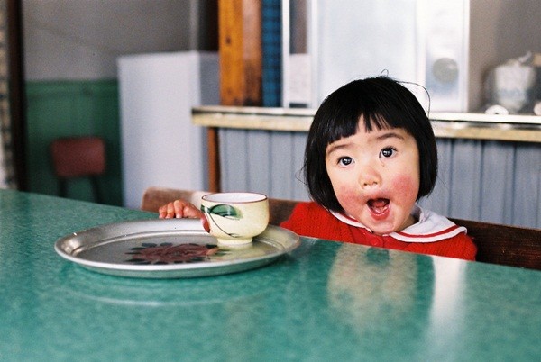 Cô bé Nhật làm "rung rinh" hàng triệu trái tim cư dân mạng 10