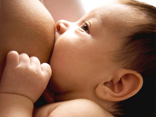 Sữa sau sinh: Ngực lép đừng lo - 1