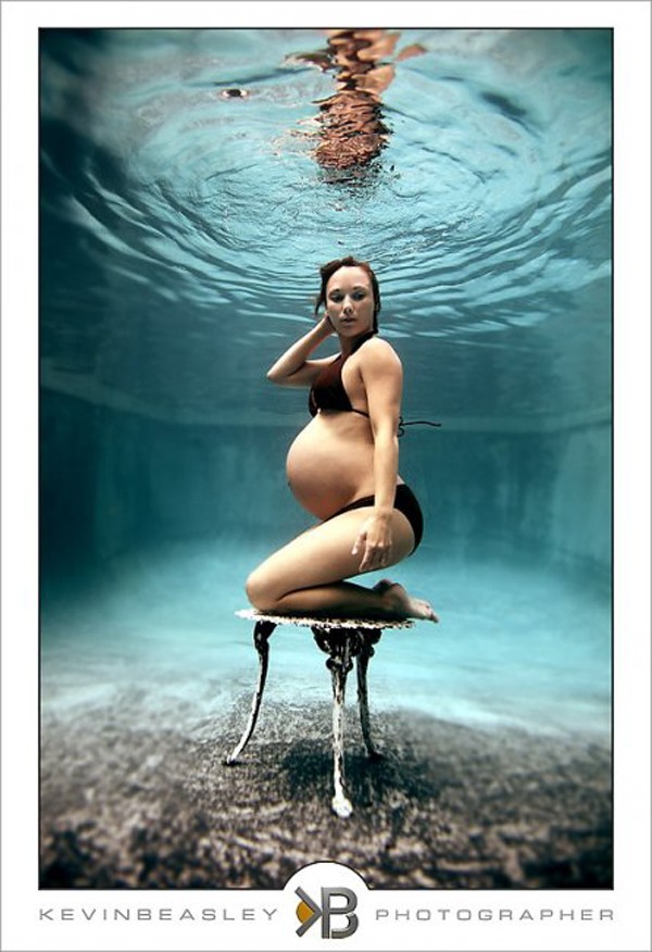 Chụp ảnh mang thai dưới nước: Xu hướng hot dành cho bà bầu 1