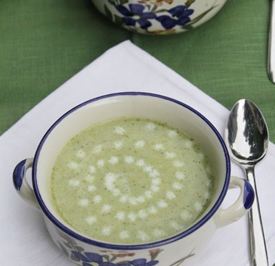 Cách chế biến món ăn ngon từ súp lơ xanh cho bé