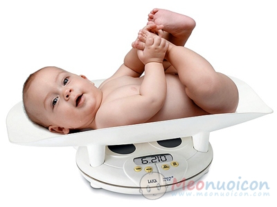 Bảng tiêu chuẩn chiều cao, cân nặng của bé trai bé gái theo từng tháng tuổi