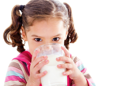Trẻ em có thực sự cần uống sữa?