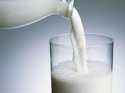 Mẹo đơn giản giúp phân biệt sữa bột thật và giả