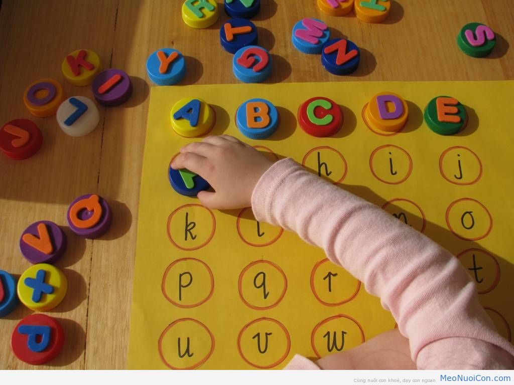 Dạy trẻ học chữ cái qua trò chơi
