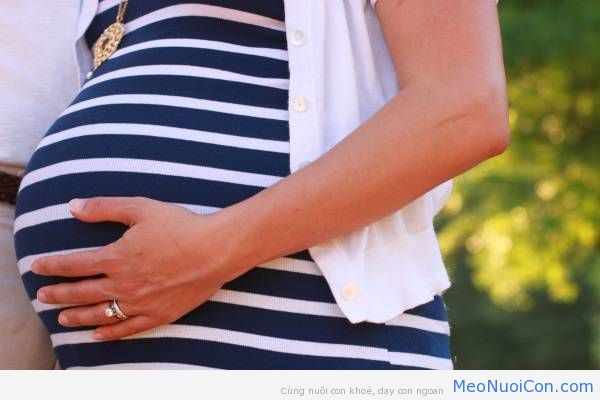 Mẹ bầu nên tránh đi du lịch vào tháng cuối thai kỳ.