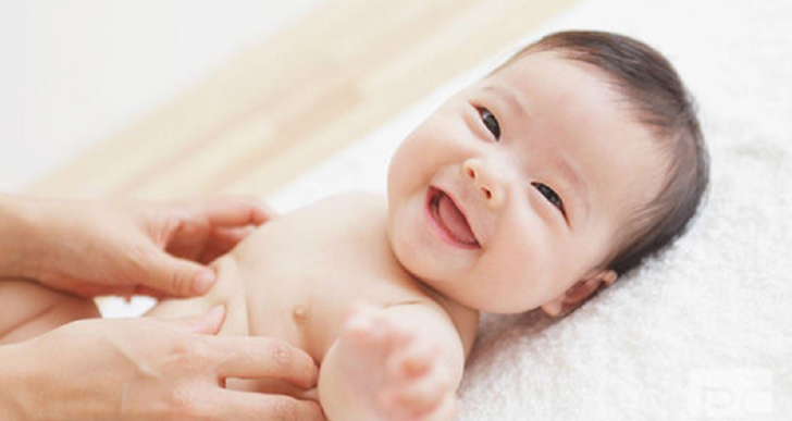 Trẻ sơ sinh: Chăm sóc cơ bản hằng ngày
