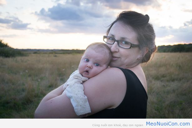Vẫn cho con 4 tuổi bú, mẹ giải thích vì sao không nên cai sữa cho trẻ quá sớm - Ảnh 2.