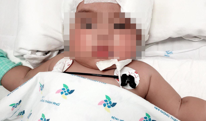 Phòng khám tư chẩn đoán nhầm viêm màng não là sốt siêu vi, bé gái 6 tháng tuổi rơi vào nguy kịch