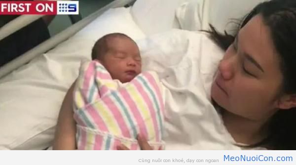 Sinh mổ ở Úc, mẹ gốc Việt bàng hoàng khi bị sót kim trong tử cung