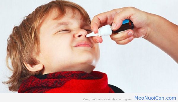 Chăm sóc đúng cách cho trẻ bị viêm mũi họng cấp vào mùa hè