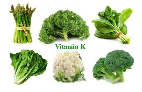 Vì sao trẻ mới sinh khỏe mạnh lại phải tiêm vitamin K?