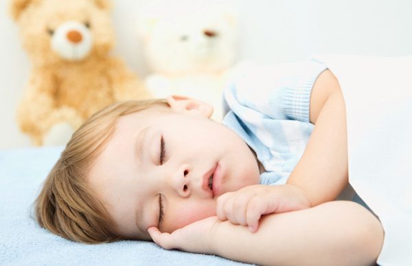 Giấc ngủ ngon cho con – món quà quý báu đầu đời bố mẹ nhất định phải thực hiện