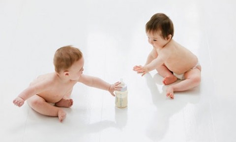 Trẻ Sơ Sinh Uống Bao Nhiêu ML Sữa Mỗi Ngày Là Đủ